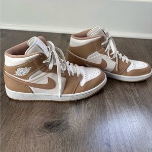 Nike Jordan mids brown great condition size men’s 9.5